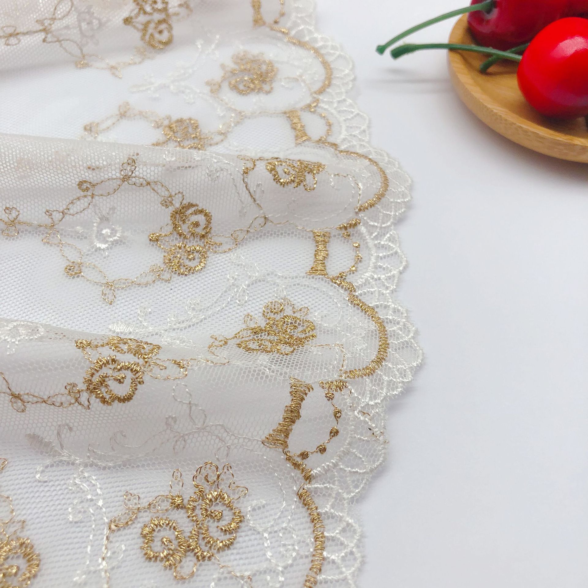 16.2CM Width Mesh Embroidery G - огляд і ціна Embroidery Roses